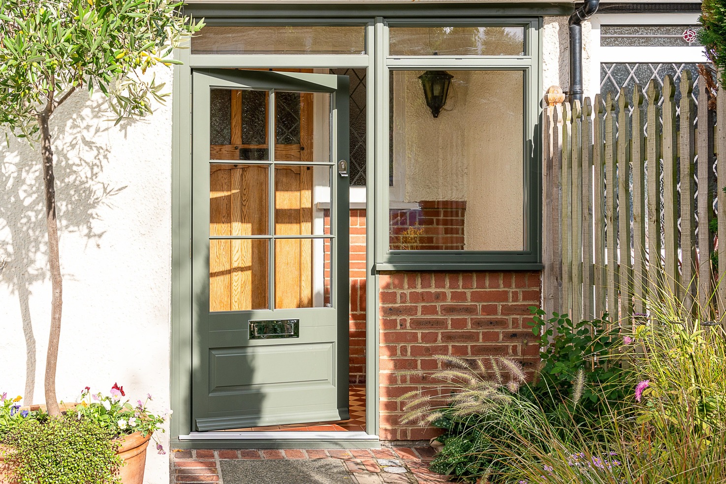 timber-green-front-door-porch-bl-1