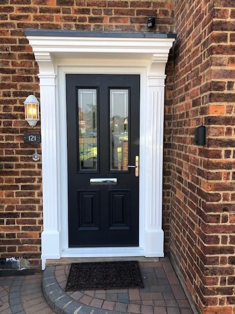 Palladio front door in black, Palmero style